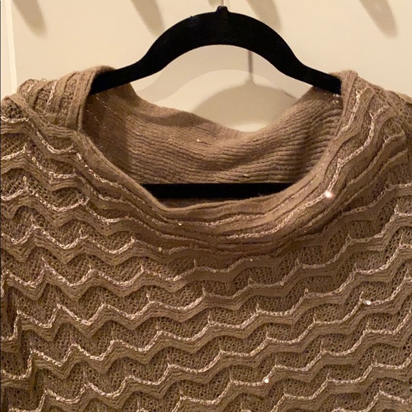 Shawl cape - Picture 3 of 8